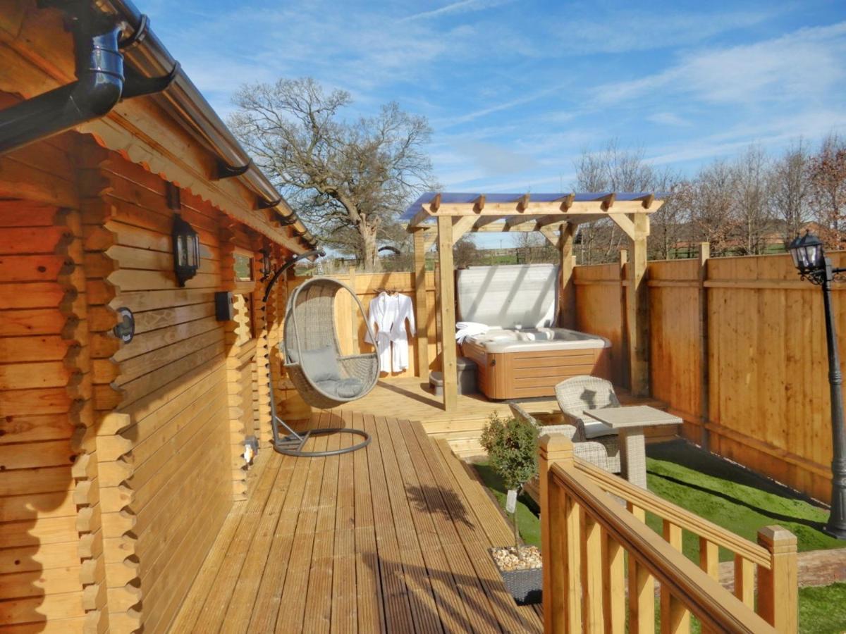 Balmoral Studio Lodge Ellesmere Exterior photo