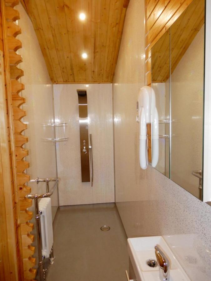 Balmoral Studio Lodge Ellesmere Exterior photo