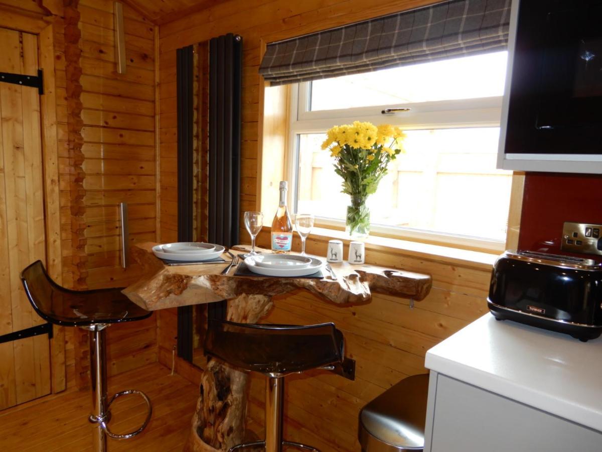 Balmoral Studio Lodge Ellesmere Exterior photo